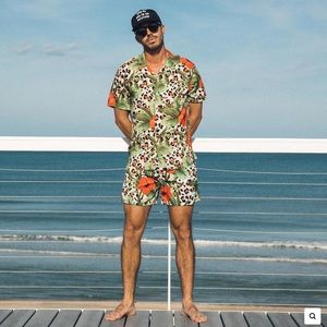 BNWOT Duvin Leo Floral shirt